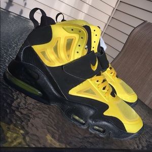 Size 11 Nike Air max speed turfs